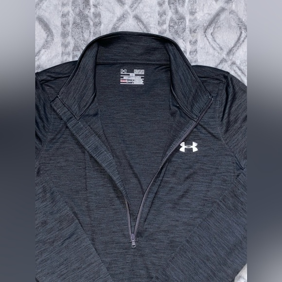 Under Armour Pullover Workout Top - Picture 2 of 6